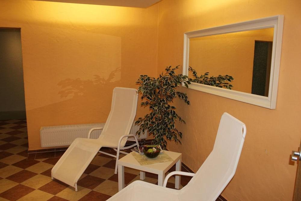Hotel Landhotel Dresden 3*